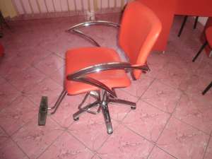 Vand scaune pentru frizerie