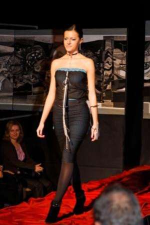 Rochie cu dantela - Colectia " Contast "