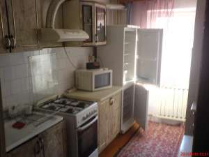 dau in chirie apartament 3 camere mobilat