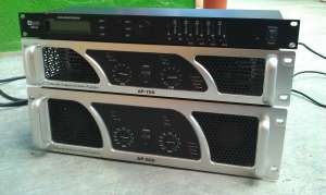vand sistem jbl  2 subufer 600W si 4 topuri 350Wcu varfuri de (1200W)pasive cu puteri 4Acoustic 2x90