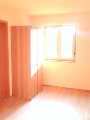 vand apartament campina