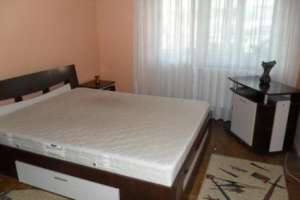 Inchiriez apartament in Targu Jiu