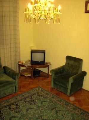 ULTRACENTRAL,   ofer spre inchiriere ap. 2 camere