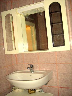 ULTRACENTRAL,   ofer spre inchiriere ap. 2 camere