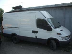 vand duba iveco 3.5 t an 2001 pret 6000e