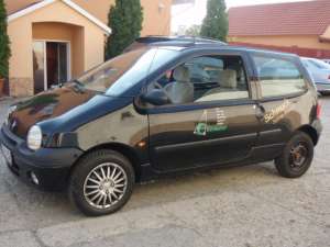 RENAULT Twingo 1.1i  / tel: 0760-467550 /