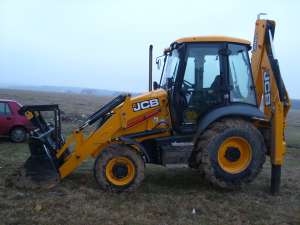 PRESTARI SERVICII BULCOEXCAVATOR JCB