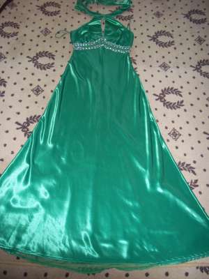 Vand rochie de nasa sau seara