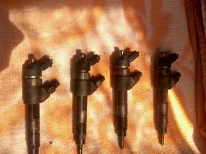 Injectoare compatibile cu Fiat Ducato 2.8 JTD ,  Citroen Jumper 2.8 HDI ,  Iveco Daily II 2.8 ,  Peu
