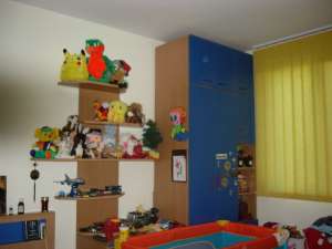 vand apartament de 2 camere