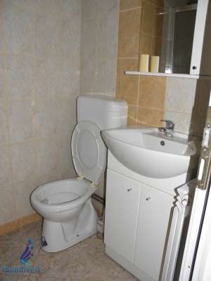 Inchiriez spatiu comercial in Oradea ,  zona Rogerius