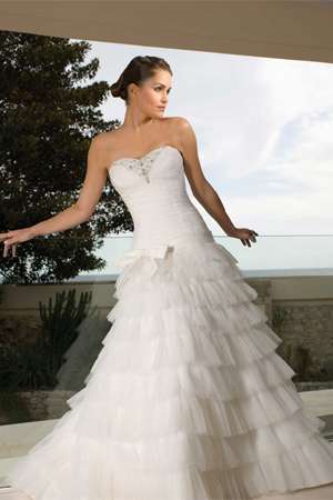 VAND ROCHIE DE MIREASA MODEL DIVINA SPOSA MARIMEA 36, PRET NEG