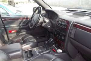 V�nd Jeep Grand Cherokee : 4500 Euro � Cash  sau 5500 Euro � Variante mai scumpe