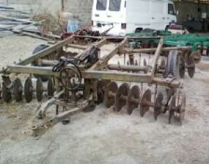 vand ieftin tractor445DTC si 650+utilaje