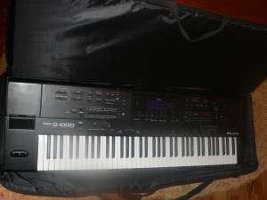 Clapa ROLAND G-1000 ARRANGER WORKSTATION