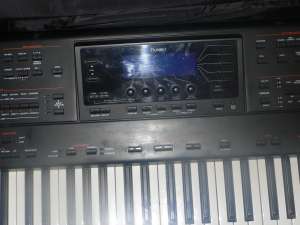 Clapa ROLAND G-1000 ARRANGER WORKSTATION