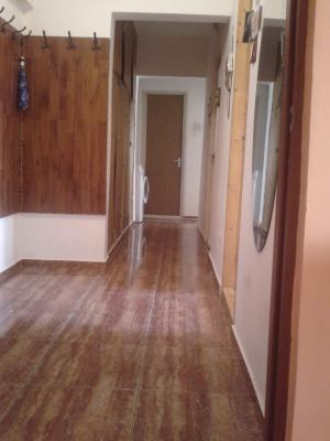 schimb ap. 3 camere cu 2