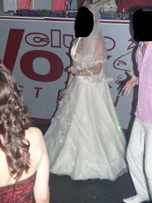 Vand Rochie mireasa 450 RON