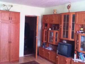 APARTAMENT 4 CAMERE 100m2 DECOMANDAT CU POSIBILITATE DE MANSARDARE
