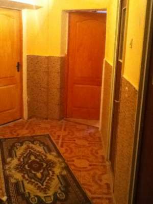 APARTAMENT 4 CAMERE 100m2 DECOMANDAT CU POSIBILITATE DE MANSARDARE