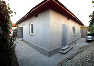 VAND CASA IN GAESTI DAMBOVITA PRET NEG