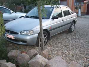 FORD ESCORT DIN 96 DIESEL PENTRU PIESE DE SCHIMB