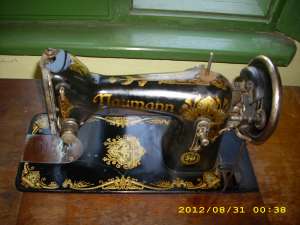 vand masina de cusut NAUMANN seria3729484, stare foarte buna de functionare, fabricata in 1880