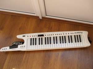 VAND ROLAND AX7+MODUL YAMAHA TX81Z