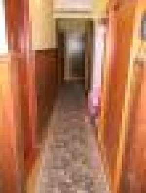 vand apartament 3 camere si garaj