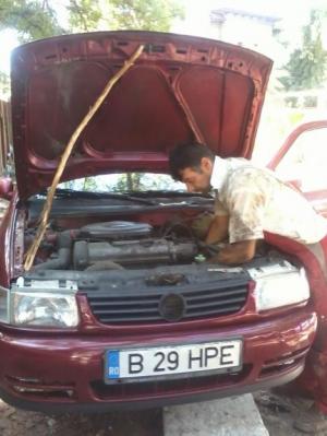 mecanic auto execut urmatoarele reparatii