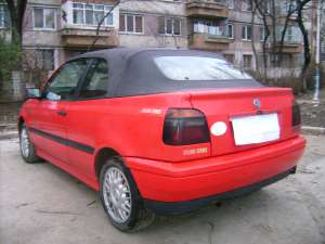 Vand VOLKSWAGEN GOLF DECAPOTABIL
