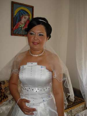 vand rochie de mireasa