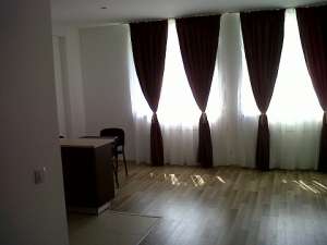 INCHIRIEZ 3 CAMERE RIN RESIDENCE