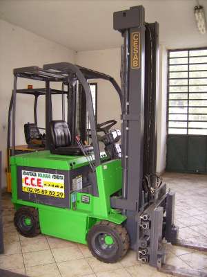 STIVUITOARE ELECTRICE SI DIESEL