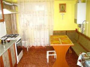 Vanzare apartament 3 camere Slobozia decomandat
