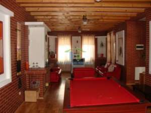Vand Casa Bucuresti,   Lacul Tei,   Particular

Teren 500 mp,   Locuibil 400 mp

440.000 Euro