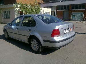 VW BORA SPECIAL 2001 1.6I 105cp 4200e Taxa de mediu 220e