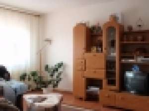 vind apartament 4 camere