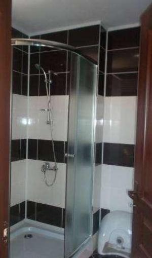 Apartament 2 camere si living,    2 bai