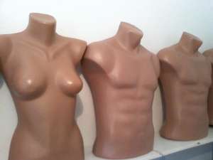Vand stendere,  cosuri cromate,  umerase,  busturi,  super preturi!!!