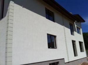 Constructii case la rosu sau la cheie