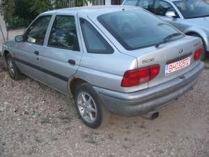 FORD ESCORT DIESEL PENTRU PIESE FUNCTIONEAZA PERFECT  A FOST ADUS DIN AUSTRIA