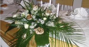 DECORATIUNI SI ARANJAMENTE FLORALE