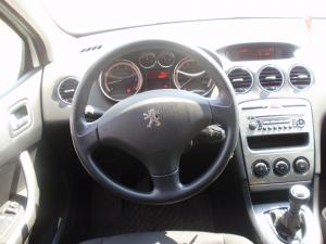 Peugeot 308 1.4i Comfort