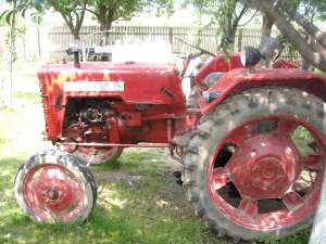 vand tractor mc cormik international