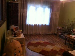 Vand casa cu 3 camere baie si bucatarie in UILEACUL SIMLEULUI