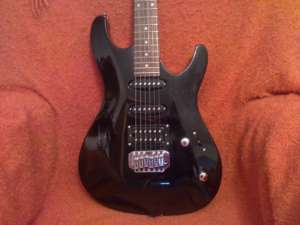 Chitara electronica Ibanez cu Amplificator