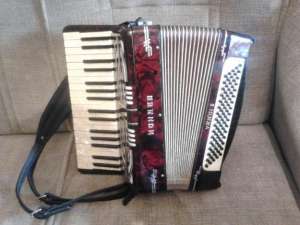 Vand Acordeon Hohner Verdi II 80 basi in potcoava bandonat 880