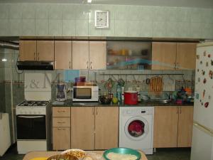 De vanzare 3 camere Delfinului