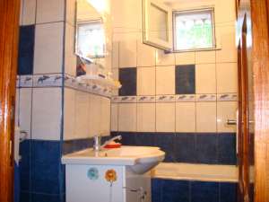 particular vind ap 2 cam conf 1 decomandat la et.1 modermizat si renovat
